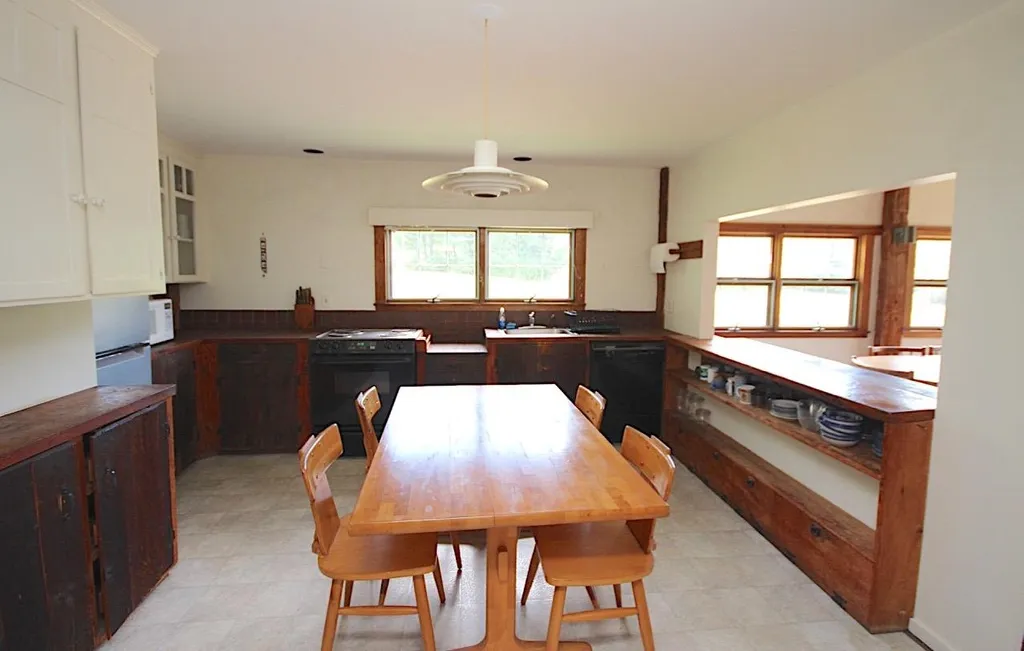 7 Shute Road Hartland VT 05048