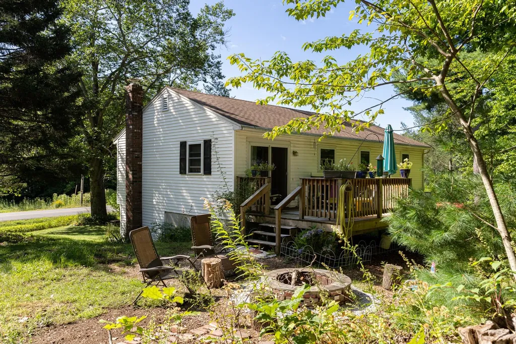 337 Beech Road Eliot ME 03903