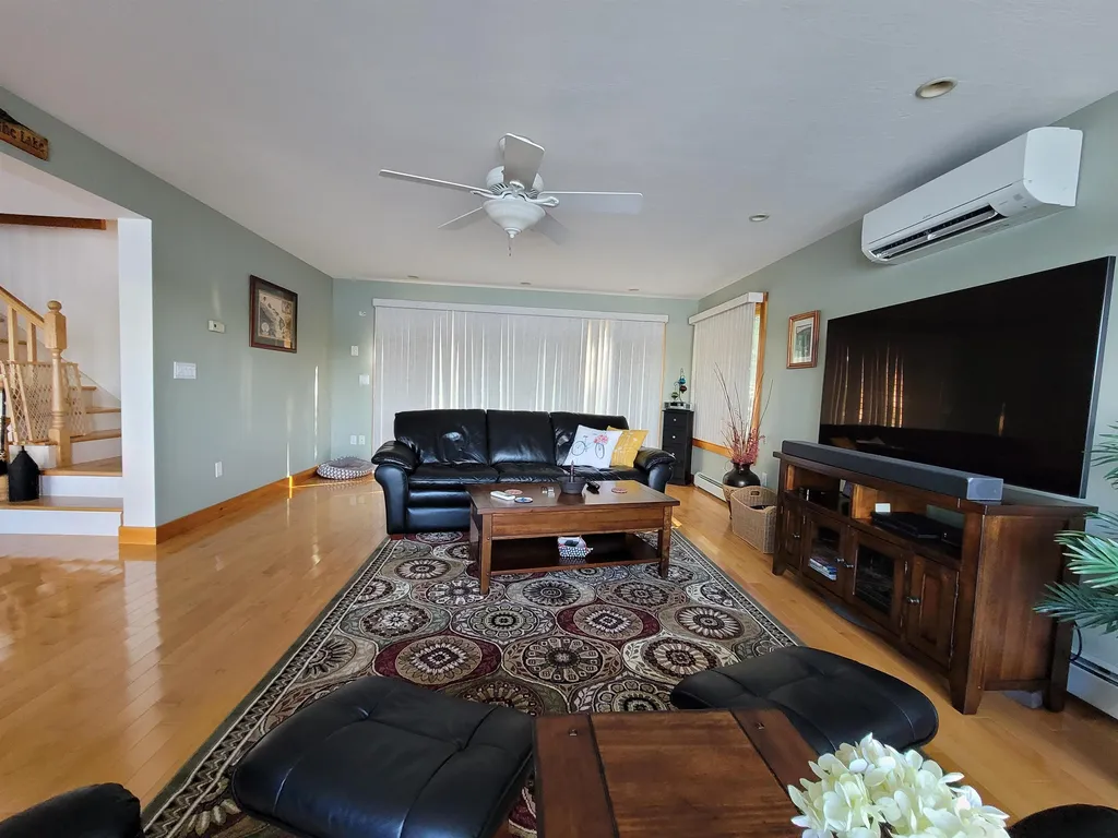 136 South Shore Drive Barnstead NH 03225