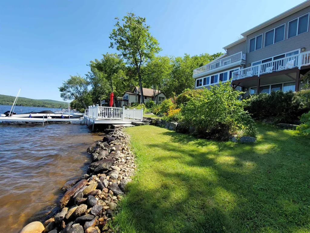 136 South Shore Drive Barnstead NH 03225
