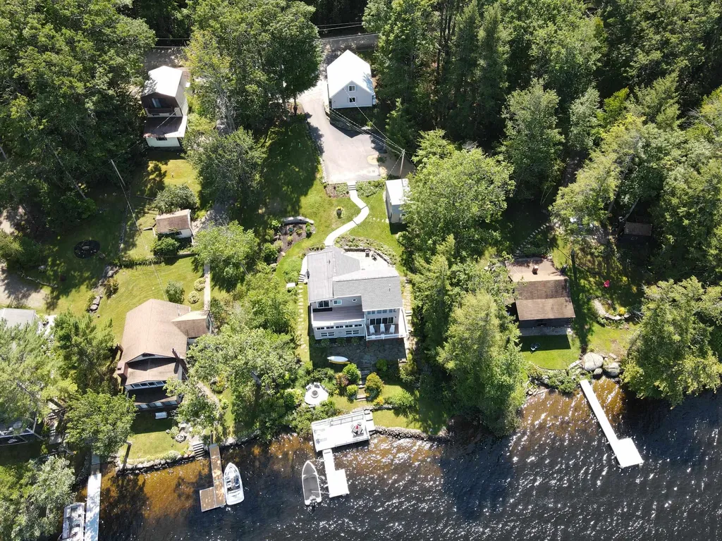 136 South Shore Drive Barnstead NH 03225