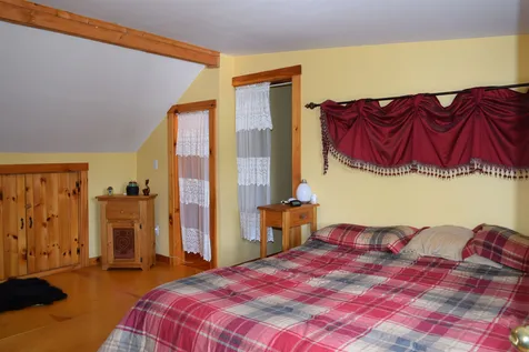 226 Pondview Road Cabot VT 05873