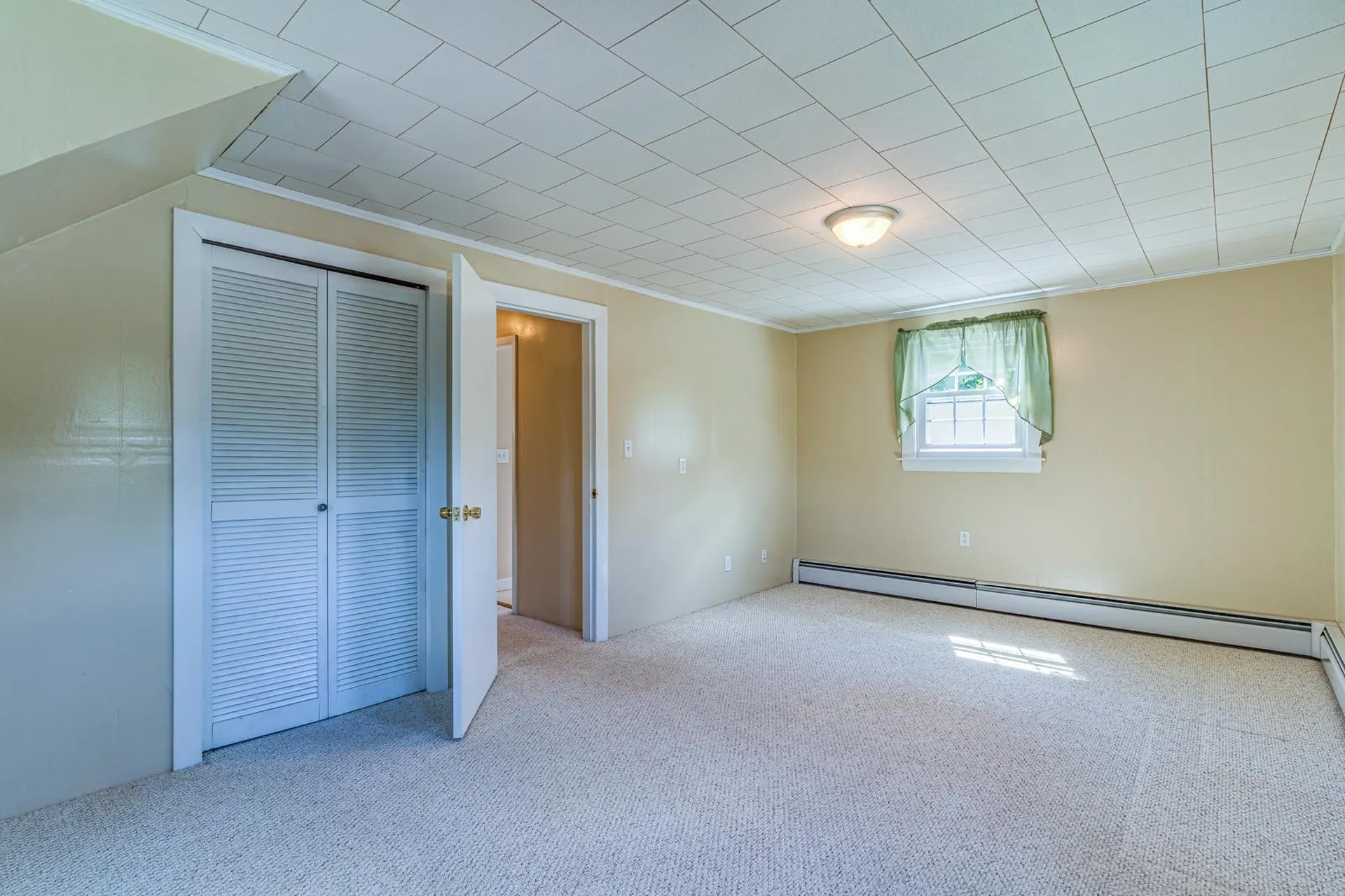 28 Vernita Drive Greenland NH 03840