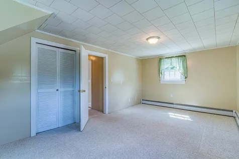 28 Vernita Drive Greenland NH 03840