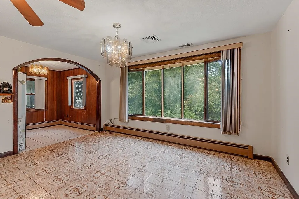 1 Wellesley Drive Pelham NH 03076