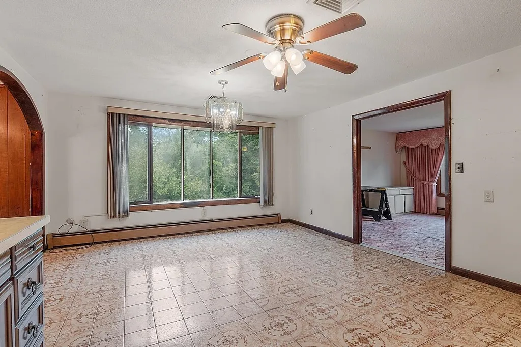 1 Wellesley Drive Pelham NH 03076