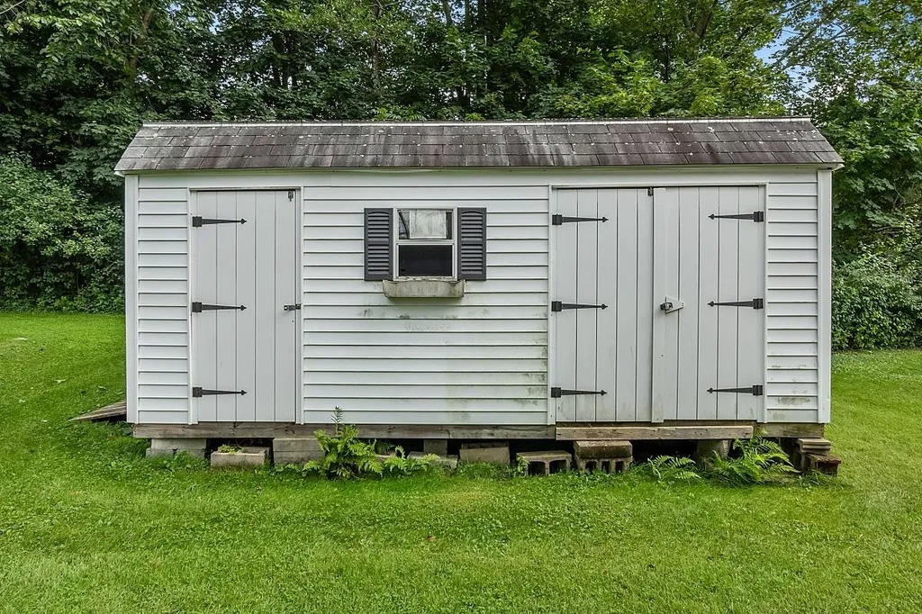 1 Wellesley Drive Pelham NH 03076