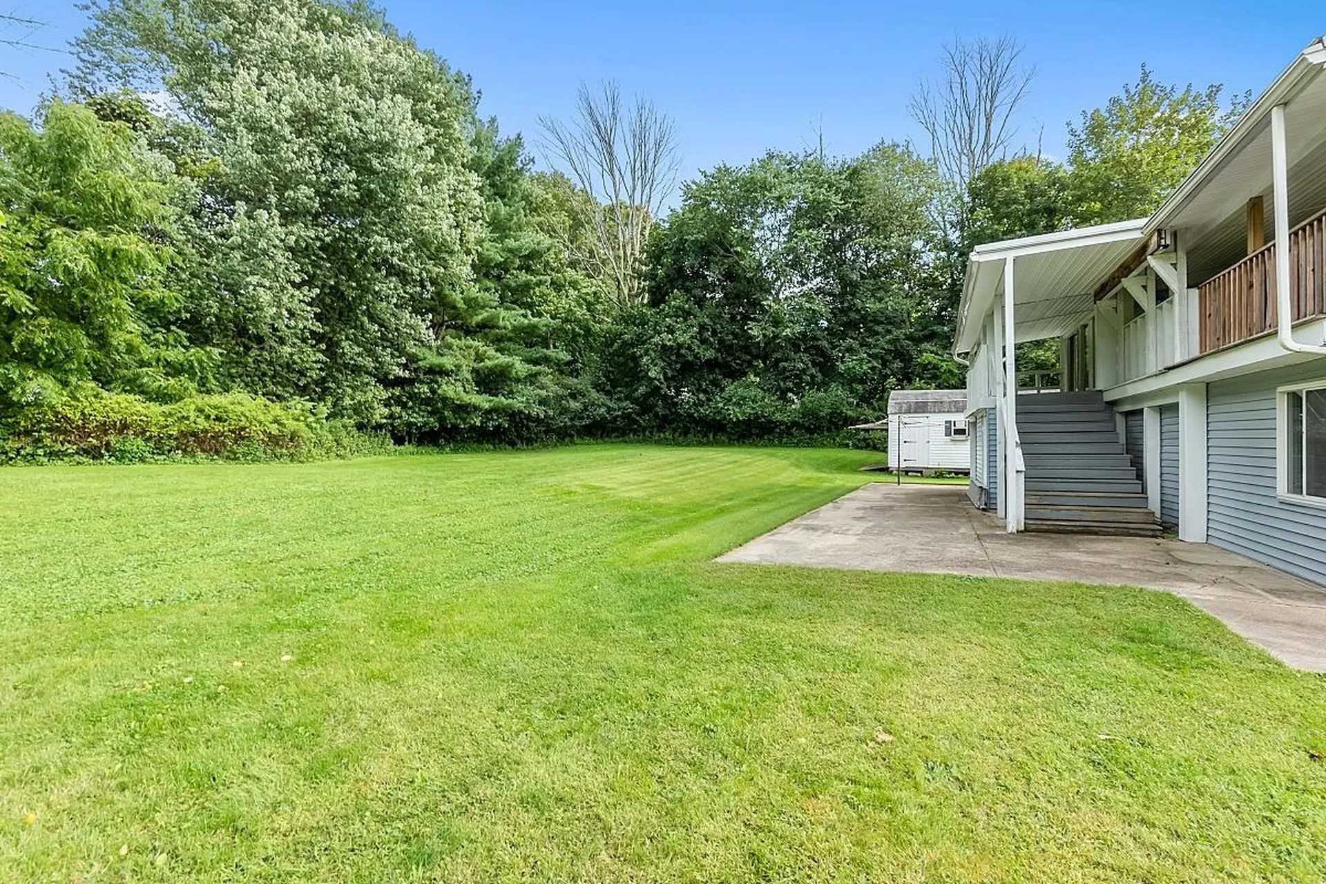1 Wellesley Drive Pelham NH 03076