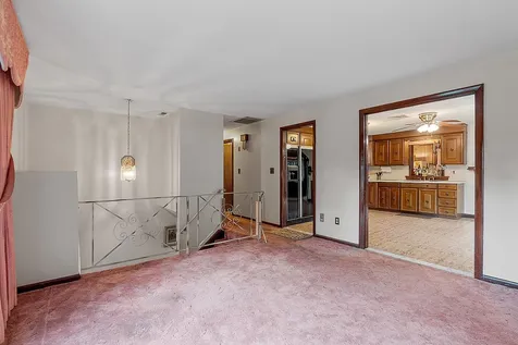 1 Wellesley Drive Pelham NH 03076