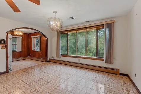 1 Wellesley Drive Pelham NH 03076