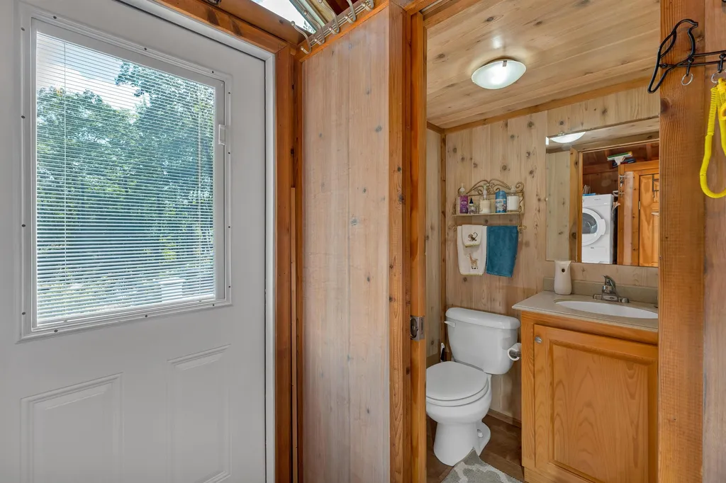 40 Mount Fayal Road Holderness NH 03245