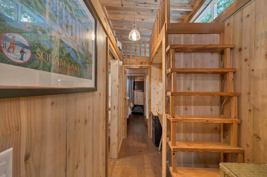 40 Mount Fayal Road Holderness NH 03245