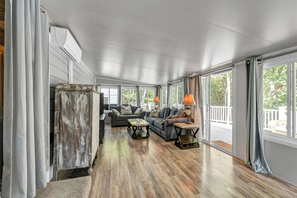 40 Mount Fayal Road Holderness NH 03245