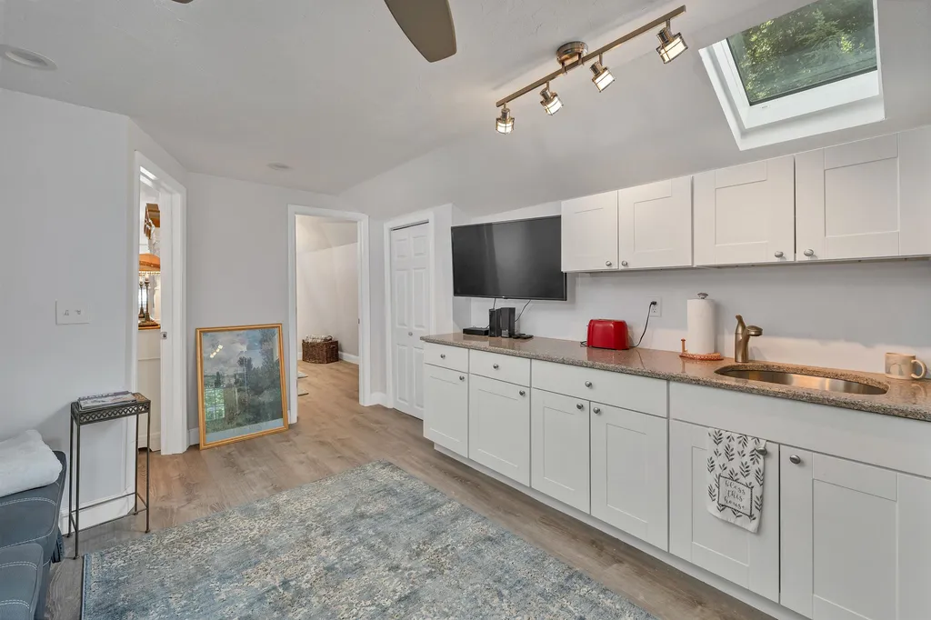 40 Mount Fayal Road Holderness NH 03245