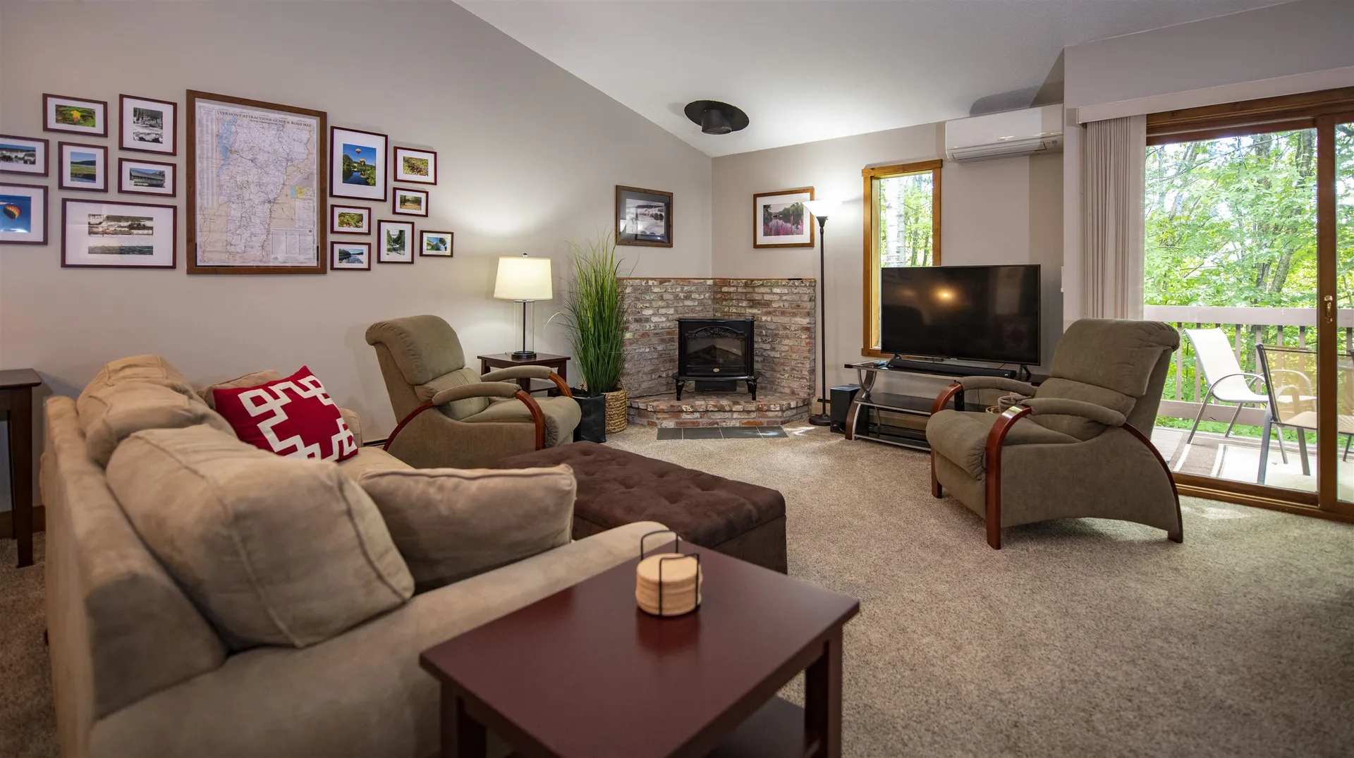 253 Old Quechee Road Hartford VT 05059