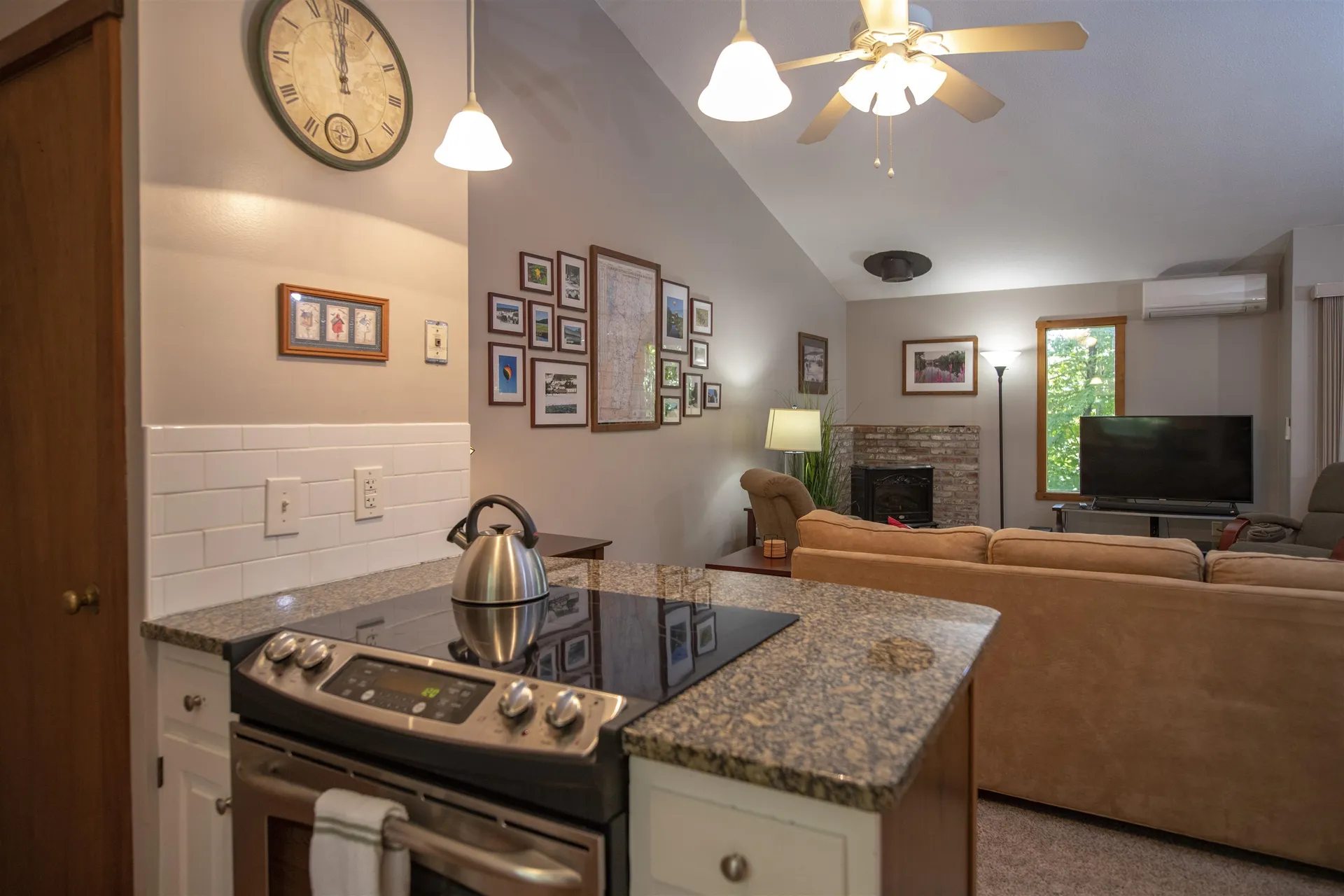 253 Old Quechee Road Hartford VT 05059