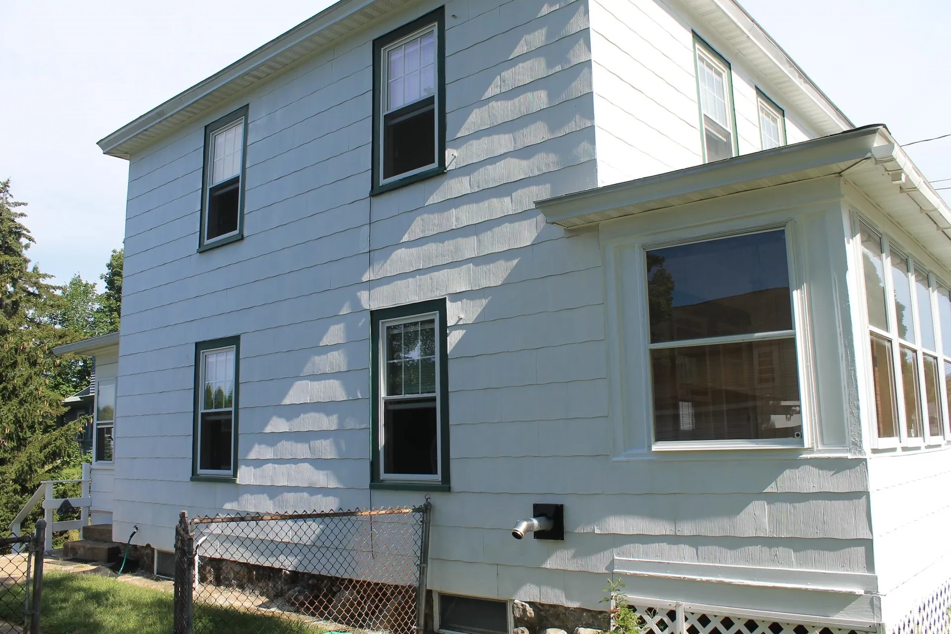 16 Coaker Avenue Hooksett NH 03106