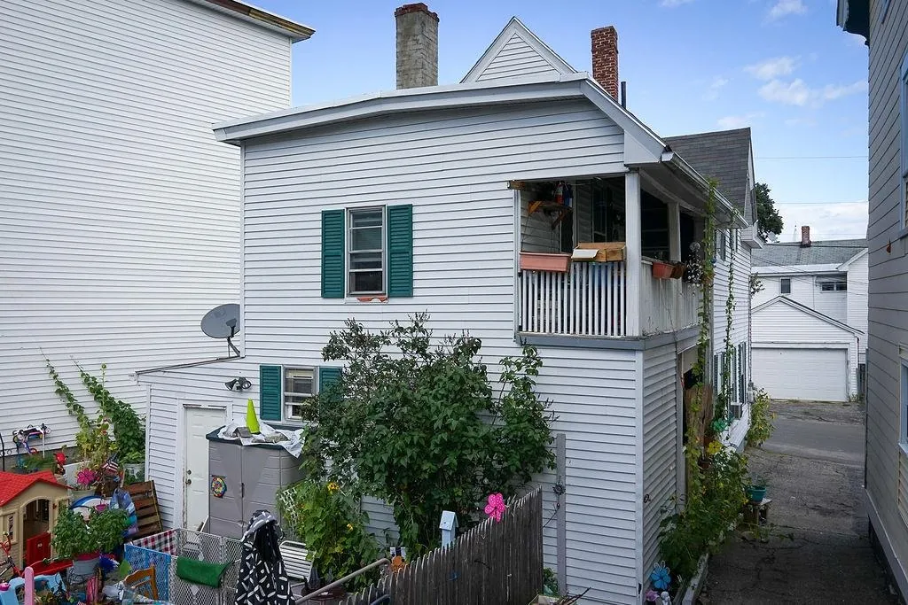 31 Tilton Street Manchester NH 03102