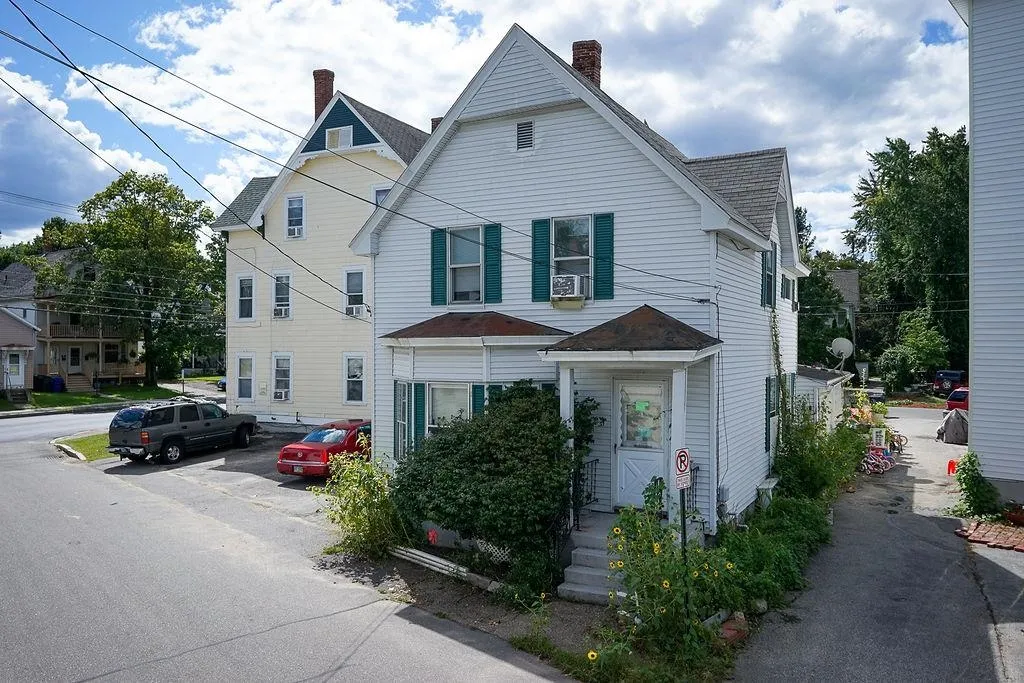 31 Tilton Street Manchester NH 03102