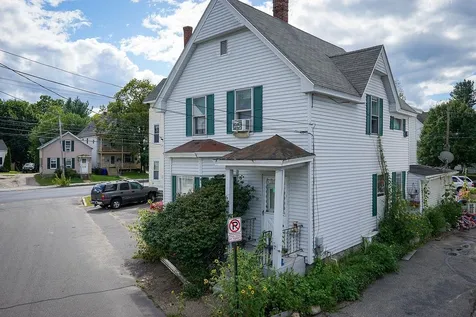 31 Tilton Street Manchester NH 03102