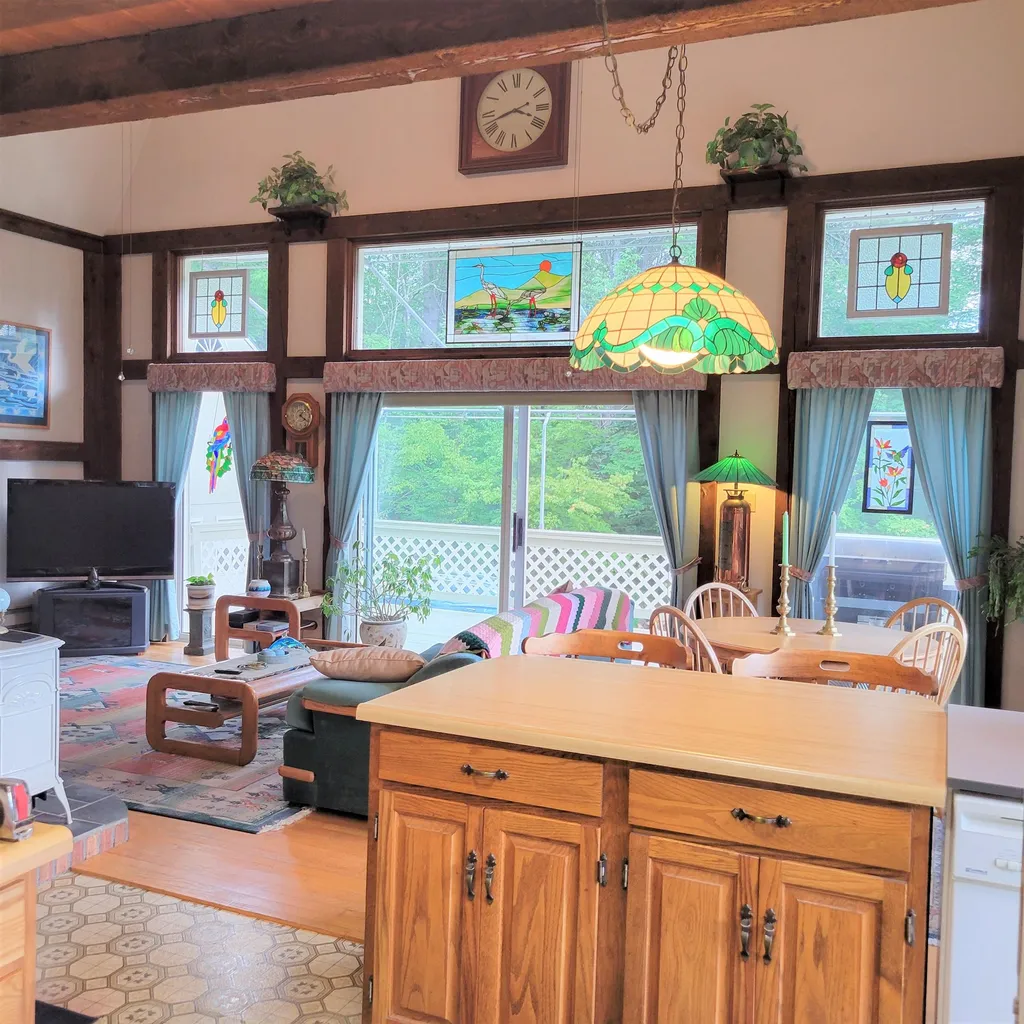 539 W Unity Road Claremont NH 03743