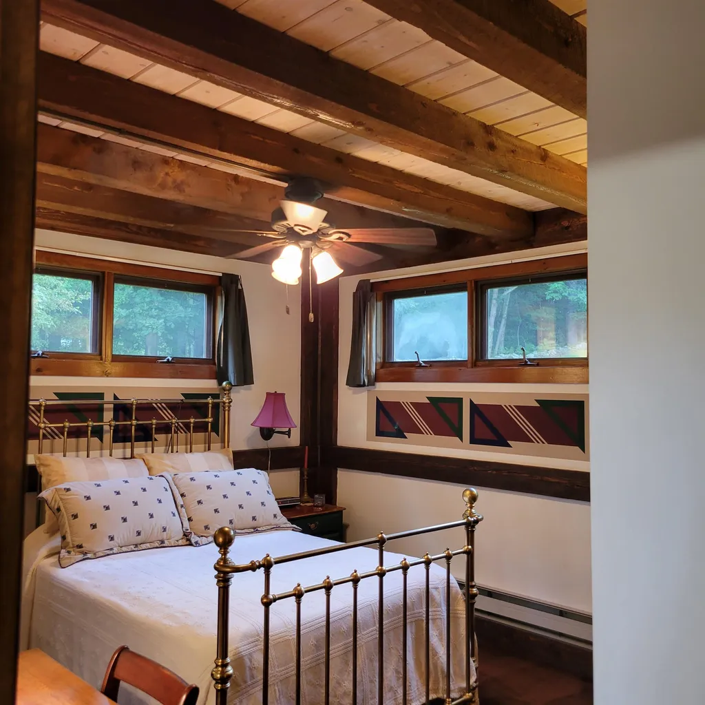 539 W Unity Road Claremont NH 03743