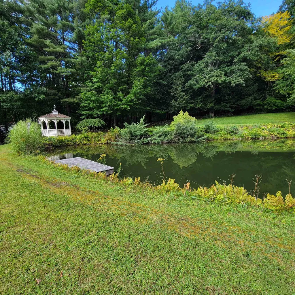 539 W Unity Road Claremont NH 03743