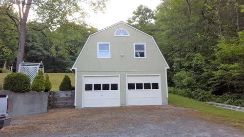539 W Unity Road Claremont NH 03743