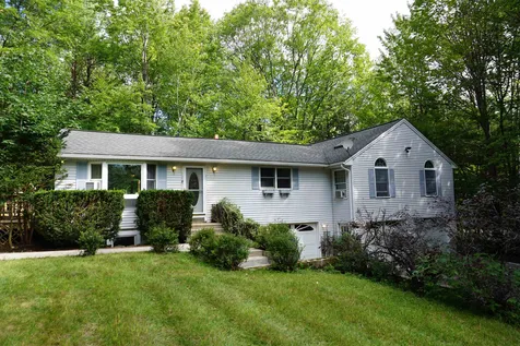 10 Hemlock Drive Weare NH 03281