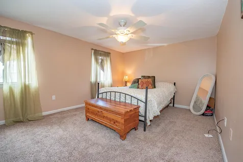 3h Black Oak Drive Nashua NH 03062