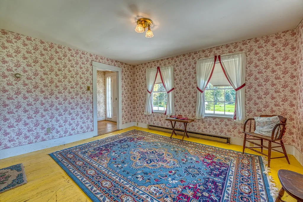 399 Main Street Rumney NH 03266