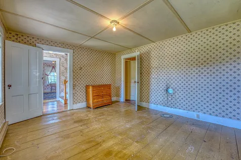 399 Main Street Rumney NH 03266