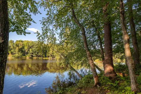 2 Scarlett Lane Rollinsford NH 03869