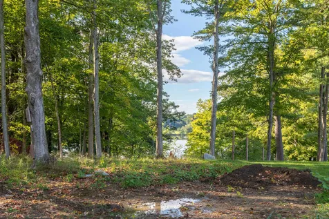2 Scarlett Lane Rollinsford NH 03869
