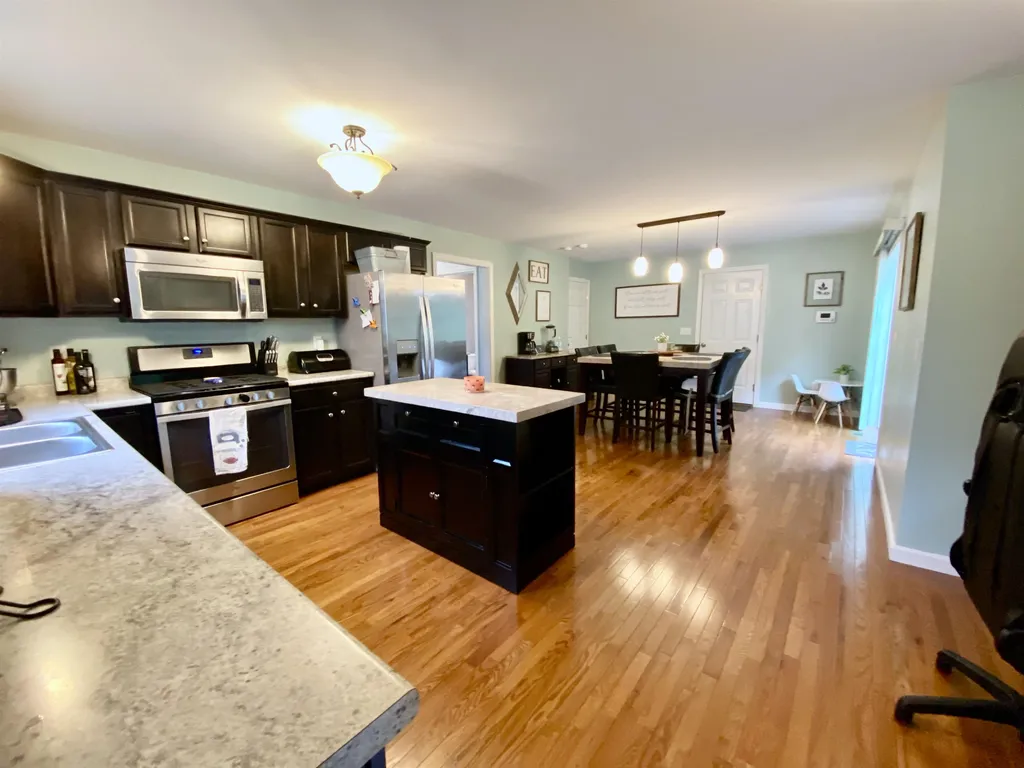 4 Rangeway Drive Rochester NH 03868