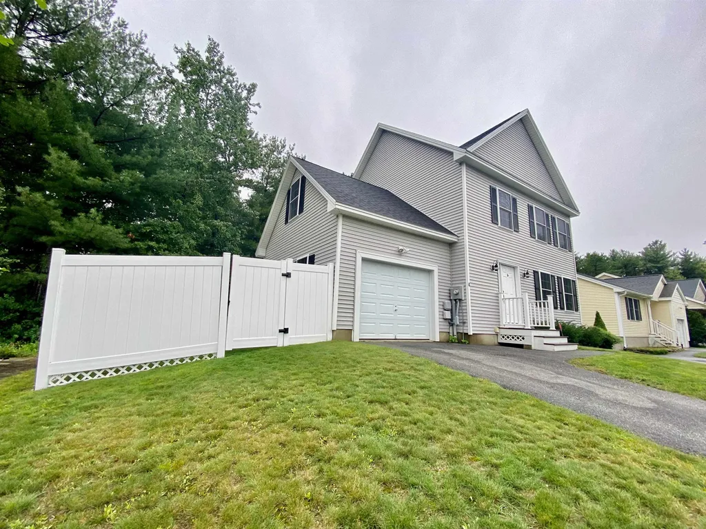 4 Rangeway Drive Rochester NH 03868