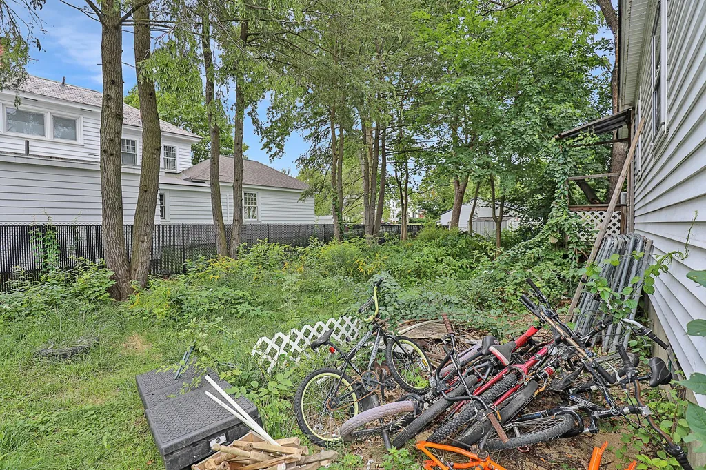 20 Adams Court Keene NH 03431