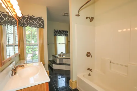 61 Manchester Street Nashua NH 03064