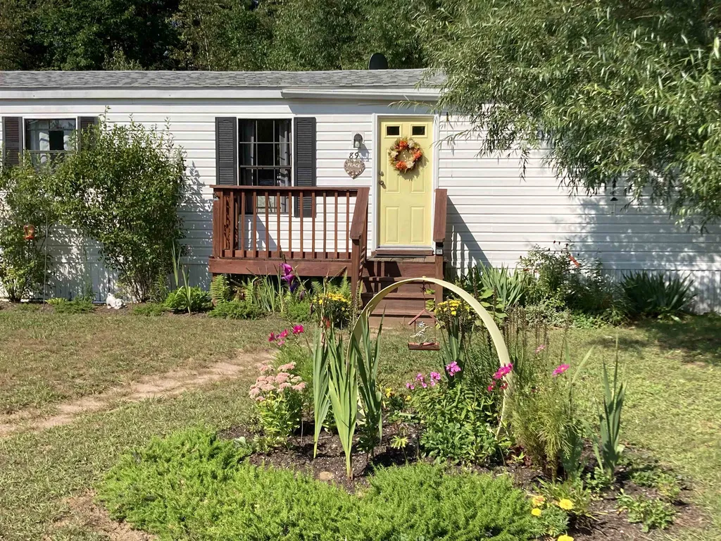 89 Martin Road Deering NH 03244