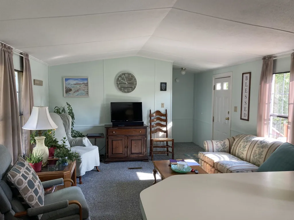 89 Martin Road Deering NH 03244