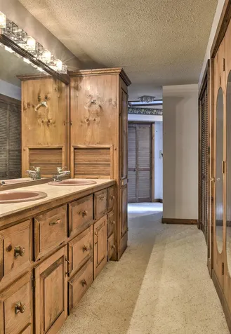 118 Pierce Lane Westmoreland NH 03467