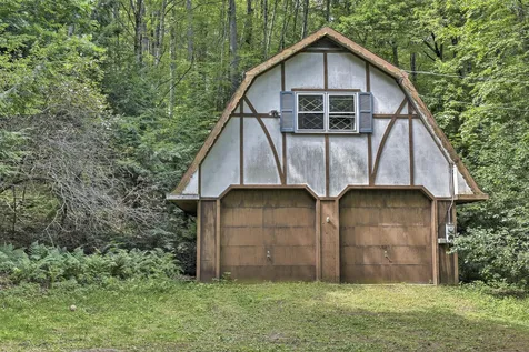118 Pierce Lane Westmoreland NH 03467