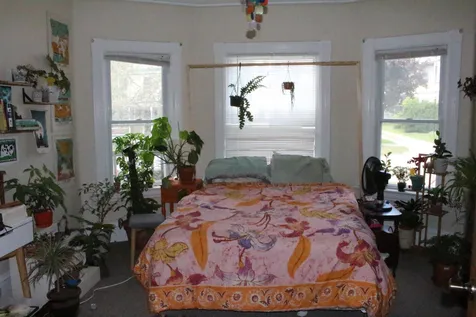 135 Loomis Street Burlington VT 05401