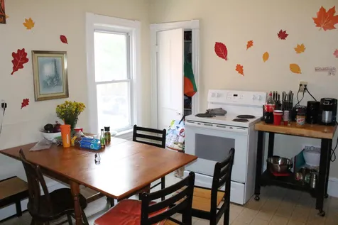 135 Loomis Street Burlington VT 05401