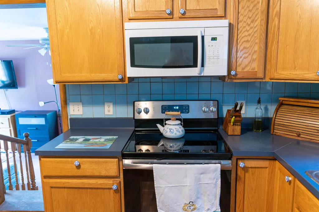 10 Colonial Drive Rochester NH 03839