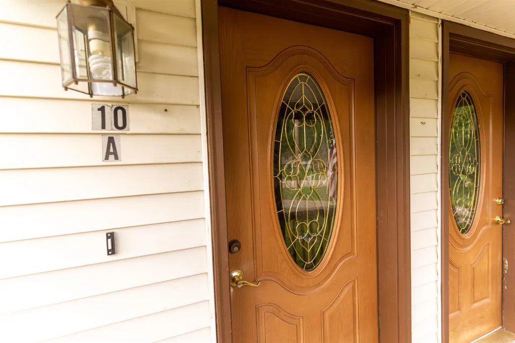 10 Colonial Drive Rochester NH 03839