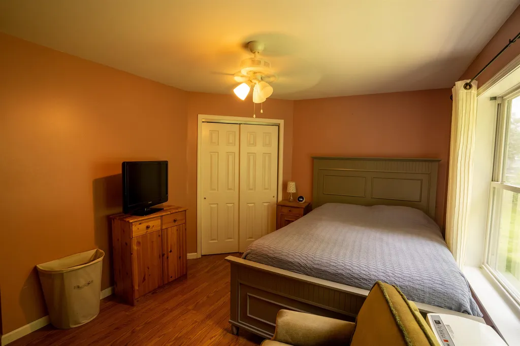 10 Colonial Drive Rochester NH 03839