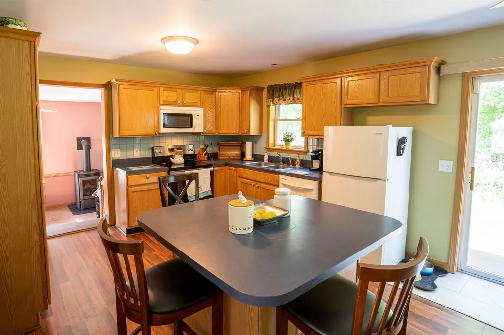 10 Colonial Drive Rochester NH 03839
