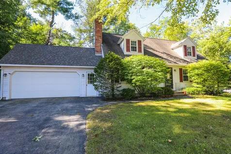 7 Morgan Drive Hooksett NH 03106