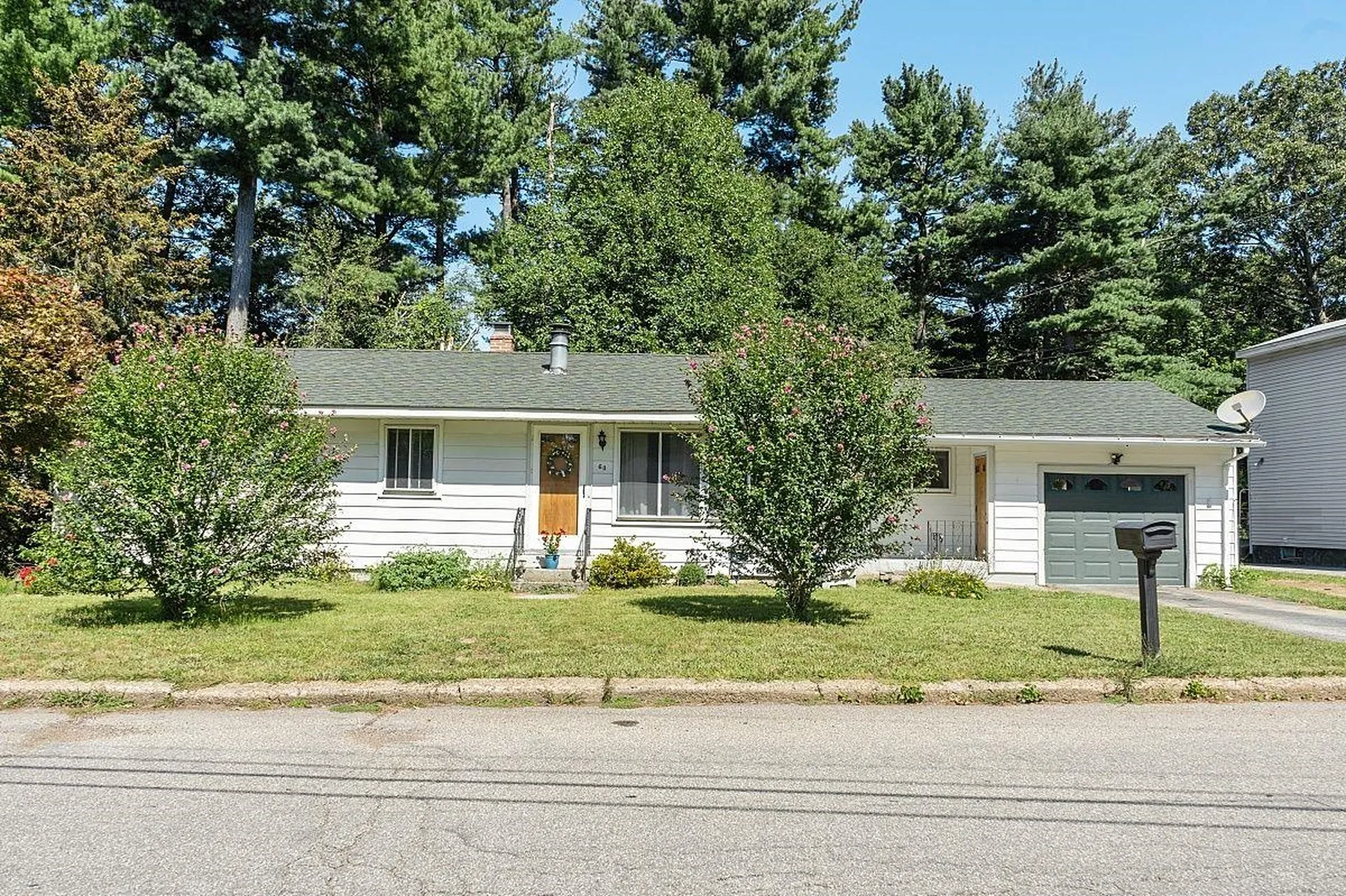 60 Westwood Drive Manchester NH 03103